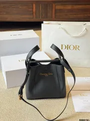 【今日特価】Christian Dior Signaturea Bucket Bag 2025 SS New Arrival / クリスチャン ディオール シグネチュラ バケットバッグ 2025 年春夏新作