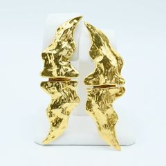 YVES SAINT LAURENT イヴサンローラン リーフデザイン スイング GP イヤリング ゴールド K07-k038