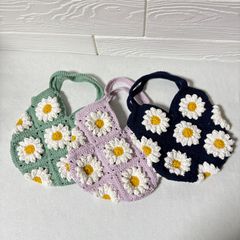 ハンドメイド　お花バッグ　グラニー編み　手編みバッグ　モチーフ編み　かぎ針編み