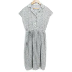 アズノウアズ as know as シャツワンピース ロング丈 半袖 オープンカラー プリーツ 花柄 マルチカラー F 白 グレー ホワイト /FF12