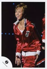 【中古】生写真(ジャニーズ) Kis-My-Ft2/北山宏光/ライブフォト・膝上・衣装赤.白・目線左・背景黒・笑顔/公式生写真