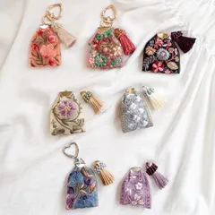 選べる7色／インド刺繍リボンのキーチャーム(バッグチャーム)