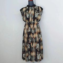 【美品】 DAMA collection　ダーマコレクション　7AR サイズ　ワンピース　プリーツ　花柄