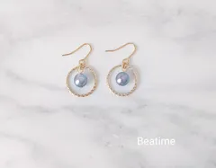 カラーパールを楽しむ　ツイストリングでゆれる　彩りパールイヤリング・ピアス　ブルーパール　グラデーション