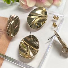 【4個（2ペア）】チタンピアス金具 カン付き　変形オーバル