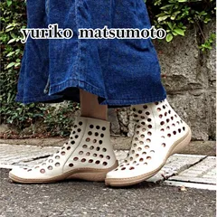 YURIKO MATSUMOTO ユリコマツモト　カジュアルベタ靴 YURIKO MATSUMOTO ユリコマツモト カジュアルベタ靴 - メルカリ
