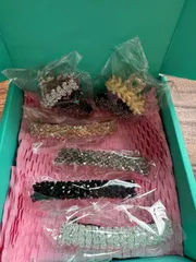 エレガント クリスタル　ヘアバレッタ・キラキラクリップのセット