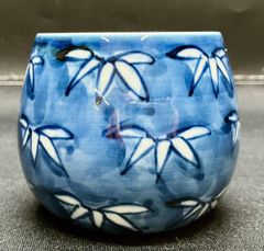 景春窯 加藤義春 『志野染付蔦花瓶』 美術品 陶芸 - メルカリ