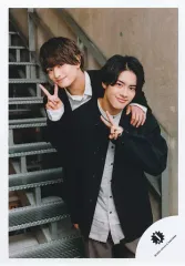 【中古】生写真(ジャニーズ) 美 少年/浮所飛貴・金指一世/膝上/「少年たち あの空を見上げて」グッズオフショット/公式生写真