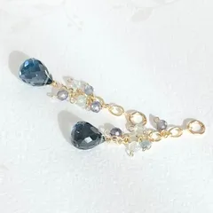 優美なブルーカラーの天然石チャーム【14kgf】