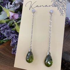 お値下げ中☆シルバーピアス☆グリーン☆Silver☆結婚式　パーティーにも♪ホワイトデープレゼント結婚式パーティーにも