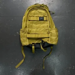 2025年最新】nike sb リュックの人気アイテム - メルカリ