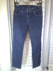 GU　ストレートデニム　サイズ６４
