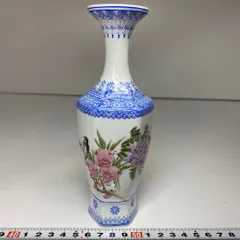 中国景徳鎮　薄胎花瓶　共箱　高さ約26㎝　東Y7-0520⑥ 中国景徳鎮 薄胎花瓶 共箱 高さ約26㎝ 東Y7-