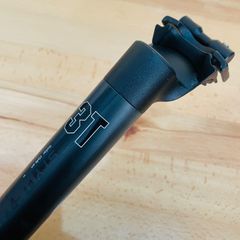 3T stylus 25 team stealth カーボン シートポスト 31.6mm シートピラー カット済み carbon 軽量 198g セットバック25mm 黒