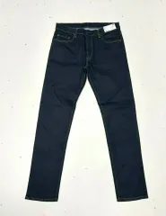 新品 UNIQLO(ユニクロ) メンズデニム 32 /非常に快適 ストレッチ