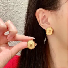 【今日特価】Chanel ヴィンテージ ダブル C ピアス 送料無料！在庫限定セール価格-MM輸入