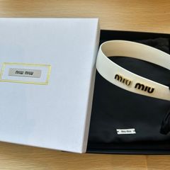 MIU MIU（ミュウミュウ）　カチューシャ