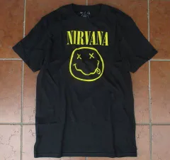 SALE！・両面プリント版！正規オフィシャル！バックに有名なスローガン・プリント！カート・コバーンが描いたスマイルマーク！NIRVANA！ニルヴァーナ・スマイリー・Tシャツ