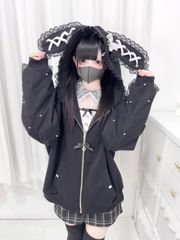 黒うさぎ✴︎ジップ　フーディー　パーカー　耳付き　フード　悪魔　温かい　サブカル系　ファッション　甘ロリ　ジャケット　アウター　服　秋　冬　フード付き　地雷系　量産型　ロリータ　ロリィタ　通学　学生　渋谷　原宿　病みかわ　ゴスロリ　推し活