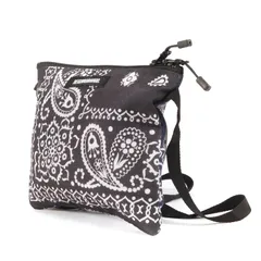【美品】NEIGHBORHOOD ネイバーフッド バッグ / 21AW バンダナ柄 サコッシュ (BANDANA CHOPPED SACOCHE / E-LUGGAGE) / ブラック ネイビー 黒紺 / ブランド カバン【メンズ】のサムネイル