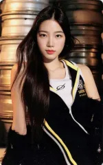 【中古】コレクションカード(女性) LE SSERAFIM/KAZUHA(カズハ)/「LE SSERAFIM FAN MEETING ’FEARNADA’ 2023 S/S」フォトカード(Ver.3)