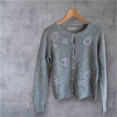 Apuweiser-riche - アンゴラ刺繍カーディガン 白 定価17000円+税 Apuweiser-riche アンゴラ刺繍単品カーデ - メルカリ