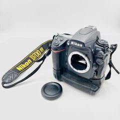 Nikon D700 ボディ Nikon MB-D10 マルチパワーバッテリーパック付属 【C4305-80】のサムネイル