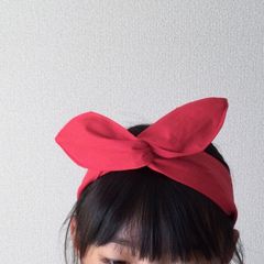 キッズサイズ　ワイヤー入りヘアバンド（うさ耳リボンの赤）