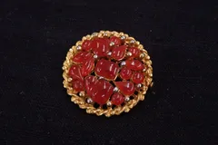 アクセサリー25 ブローチ レッド ゴールド