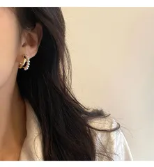 0016_真珠のピアス韓国の気質インターネット有名人のピアス大きなフープピアスハイエンドの軽い豪華なニッチデザインのピアス