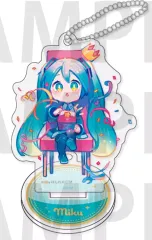 【中古】キーホルダー 初音ミク 「VOCALOID 初音ミク Happy 16th Birthday-Dear Creators- Surprise Party トレーディングミニキャラアクリルキーホルダー」
