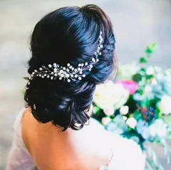 成人式にもウェディング　ヘアジュエリー　パールライン　翌日発送