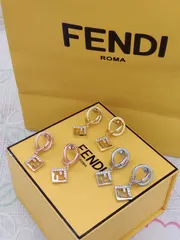 2024年最新】フェンディ レディース ピアス(両耳用)の人気アイテム  