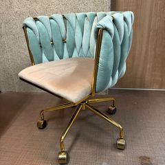 【中古】キャスター付き　チェア　椅子　回転　おしゃれ　デスクチェア　パソコンチェア　学習椅子　ゴールド脚