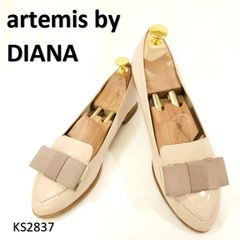 ジミーチュウ　JC　ロゴ　ポインテッドトゥ　EU38　レザー　本革　ホワイト ジミーチュウ JC ロゴ ポインテッドトゥ EU38 レザー 本革