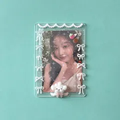 B8 リボンフレーム　ホワイト　クリア　ベビーピンク　硬質ケース トレカケース  パッチン止め　わんちゃん　ホイッププードル　スイーツデコ