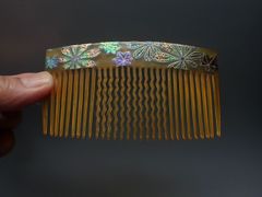 【アンティーク】真作　花火のような螺鈿　白べっ甲櫛　白甲　本べっ甲　在銘