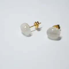 天然石 レインボームーンストーンのピアス サージカルステンレス 金属アレルギー対応