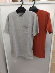 【未使用】【サイズは商品説明参照】amazon essentials胸ポケット付き半袖Tシャツ2枚セットX―small グレーのTシャツRegularサイズ•オレンジのTシャツslimサイズ Y-724