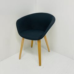 【中古 S(美品)】Duna02(デュナ2)ミーティングチェア / ダークグレー系