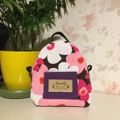 リュック型ポーチ　こげ茶地に花柄