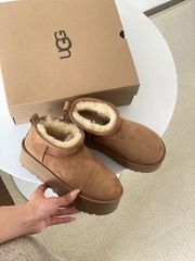 UGG アグ ブーツ クラッシックウルトラ ミニプラットフォーム 厚底 5CM 箱付