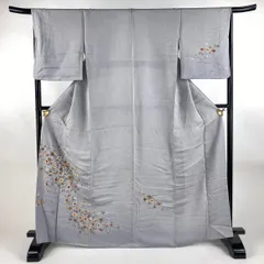 付下げ 身丈166cm 裄丈67cm M 袷 紬地 草花 刺繍 灰色 正絹 名品 【中古】