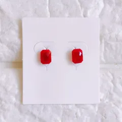 【再販】No.292　レジン　赤　小さい　カット数多め　宝石　ピアス　イヤリング