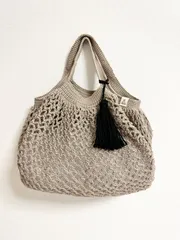 かぎ針編みバッグ(タッセル付き)