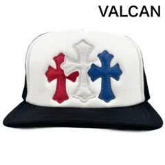 最安値【オンライン限定】クロムハーツ / Chrome Hearts セメタリー レザーパッチ メッシュキャップ 帽子 TRUCKER CAP / トラッカーキャップ （ブラック×ホワイト×レッド×ブルー）