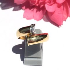 18金とダイヤモンド　プラチナのリング　12号　新品