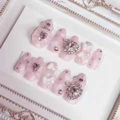 4 ネイルチップ 量産型 地雷系 リボン 王冠 クラウン リボン ハート