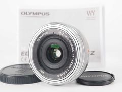 オリンパス Olympus M.Zuiko Digital ED 14-42mm f/3.5-5.6 EZ Lens Silver [新品同様] #Z5028A